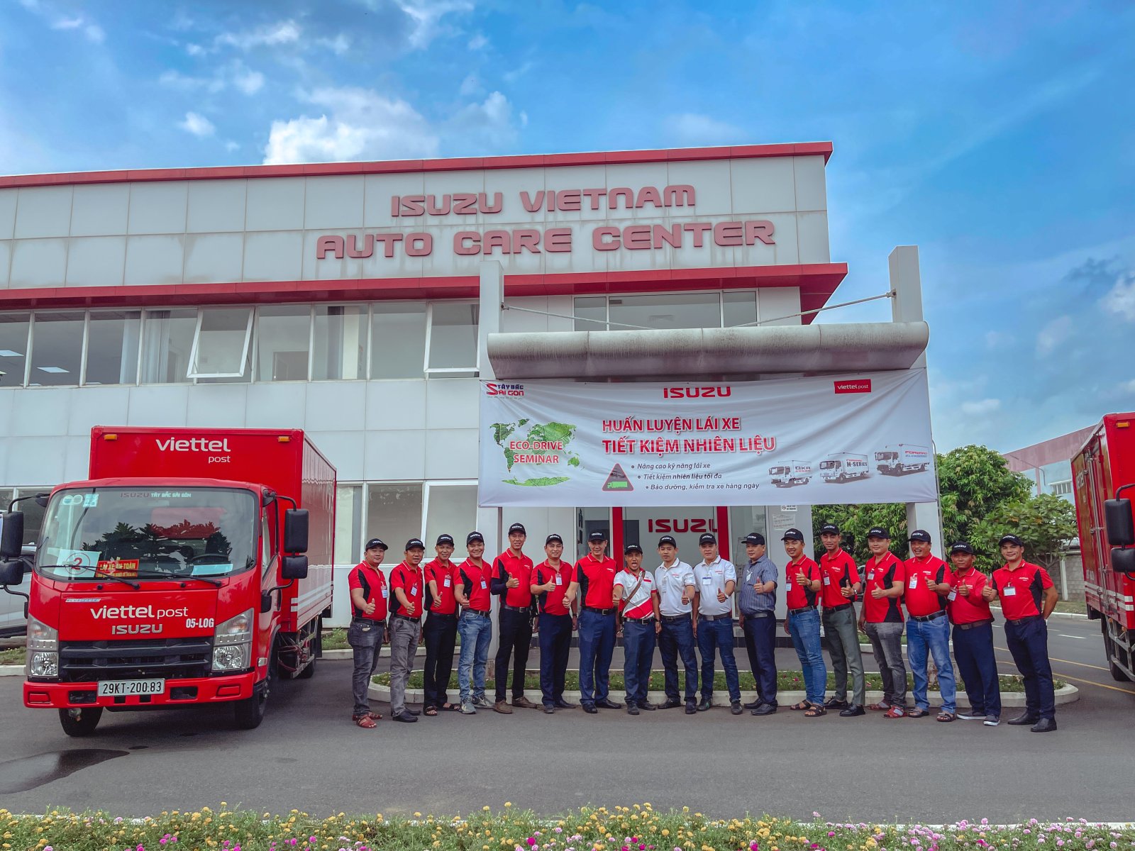 Huấn luyện Lái xe an toàn - Tiết kiệm nhiên liệu cùng Viettel Post Hồ Chí Minh